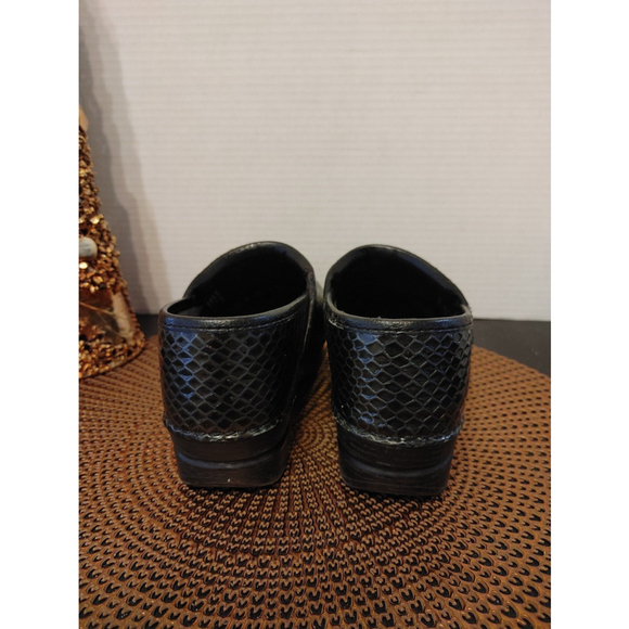 Dansko XP 2.0 Clogs Size 38 - Picture 4 of 5
